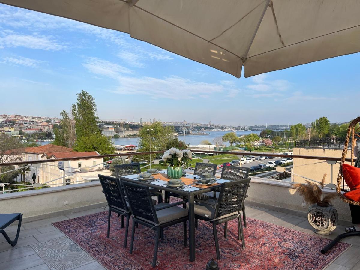 Waterfront Apartment By The Tram - Terrace With Dome & Golden Horn View In Fatih Стамбул Екстер'єр фото